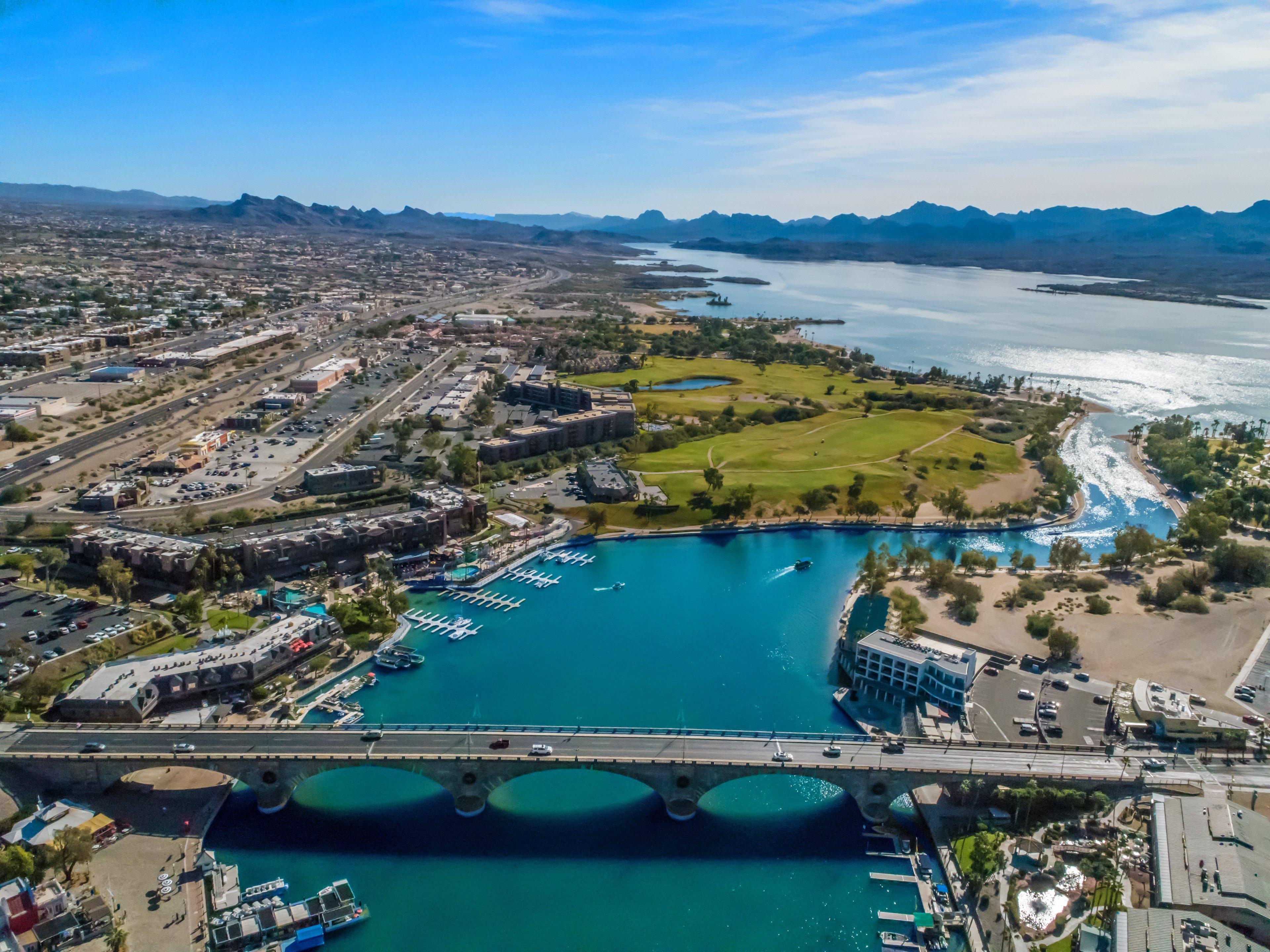 Holiday Inn Express & Suites Lake Havasu - London Bridge By Ihg Lake Havasu City Exterior photo