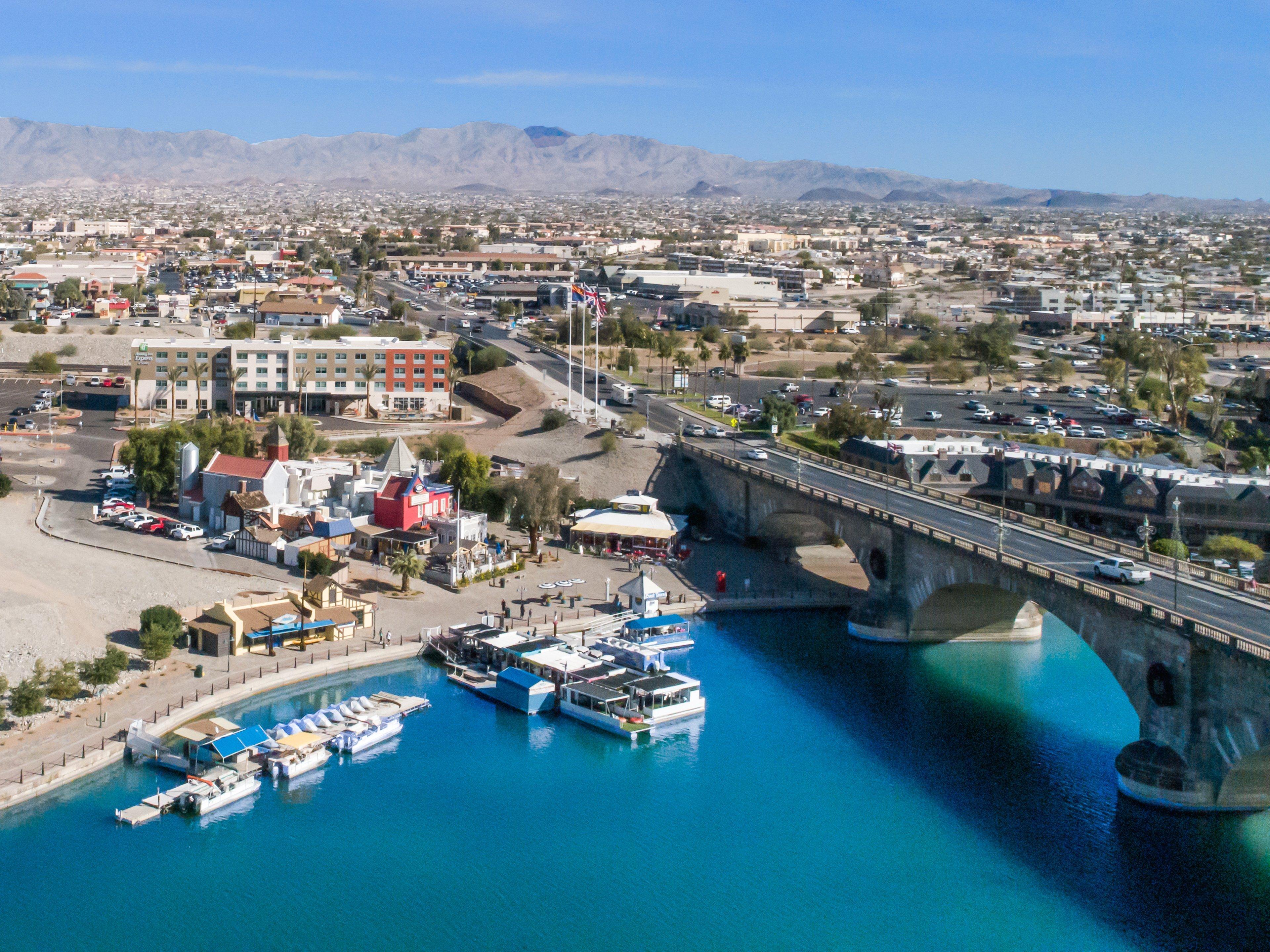 Holiday Inn Express & Suites Lake Havasu - London Bridge By Ihg Lake Havasu City Exterior photo